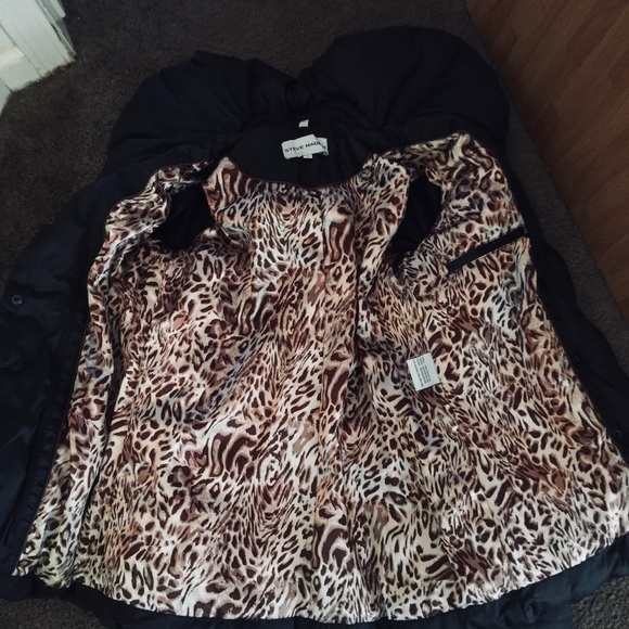 - STEVE MADDEN PUFF JACKET SIZE SMALL - Picture 6 of 8
